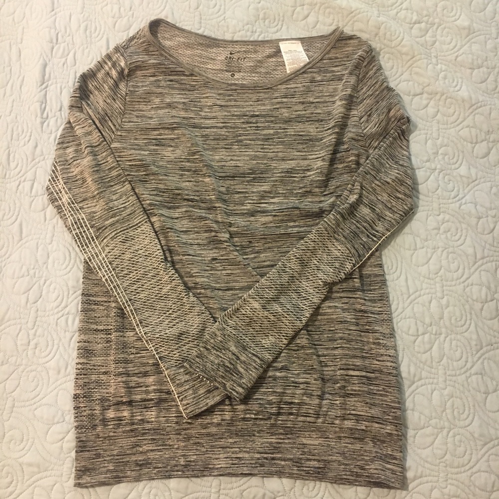Nike women’s long sleeve. Size XL
